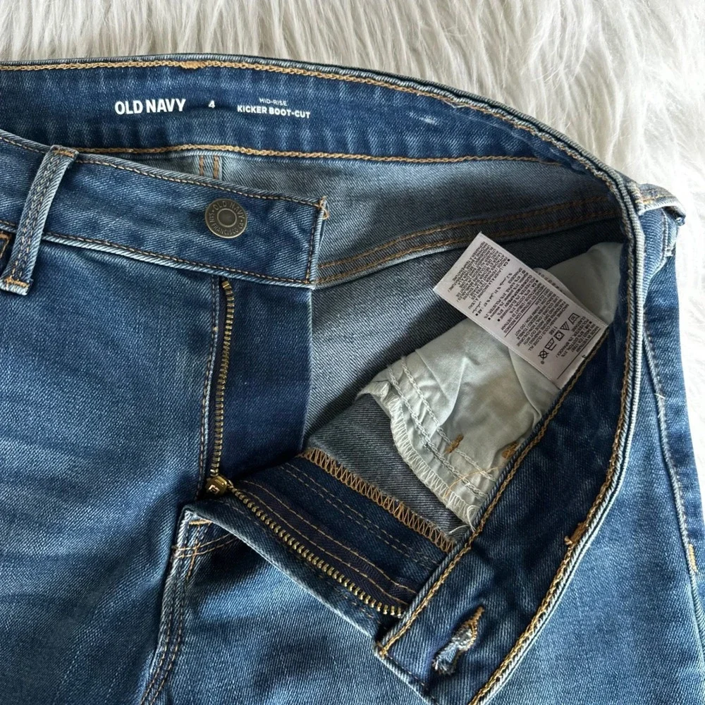 Old Navy Jeans Pants Mid Rise Kicker Boot Cut Blue Wash Denim Casual Size 4 - Picture 5 of 9